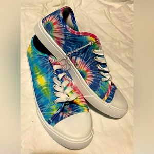 Ty-Die shoes. Womens. Brand new. Size 10